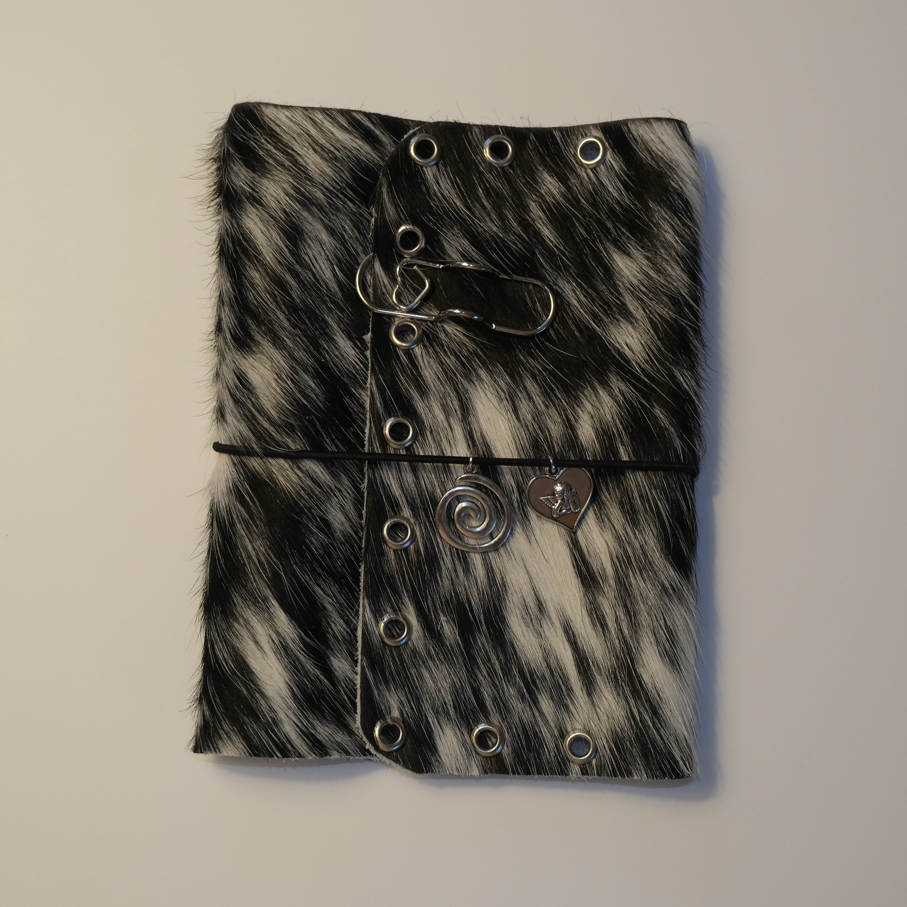 A6 Cowhide 005