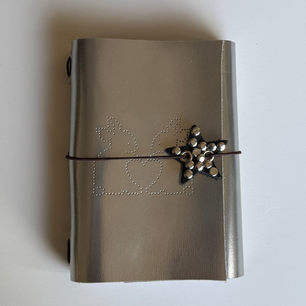 A6 Silver 016