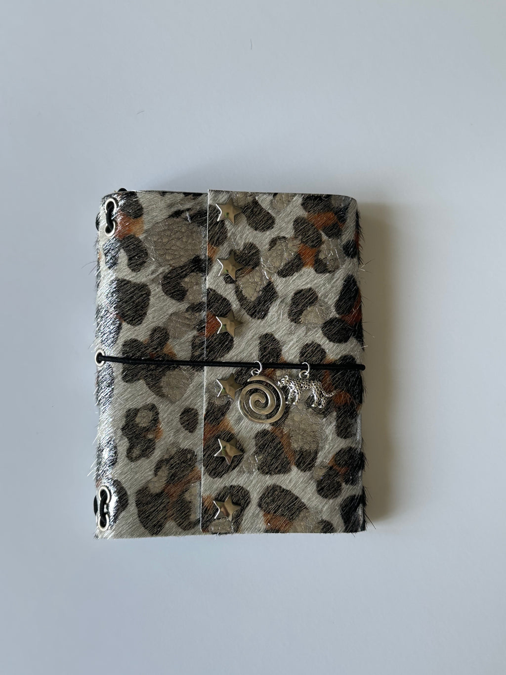 A6 Sparkly Leopard 001
