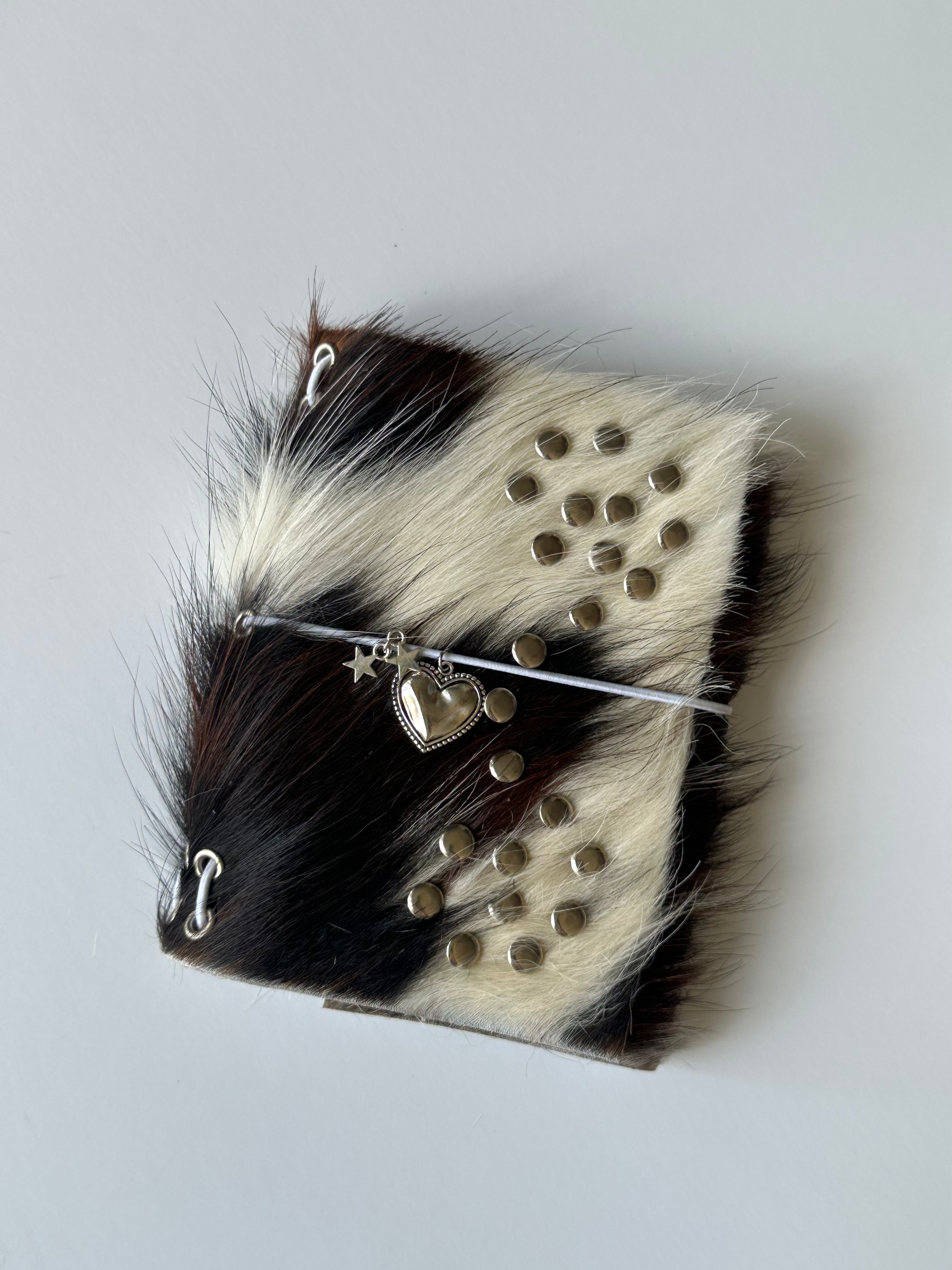 A6 Cowhide 009